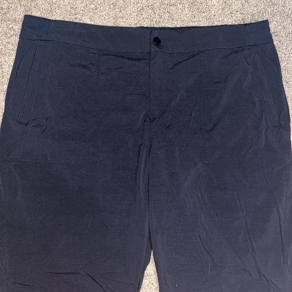 Athleta Trekkie Hike Pant Ripstop Cinch Ankles Black 20 - Picture 3 of 12